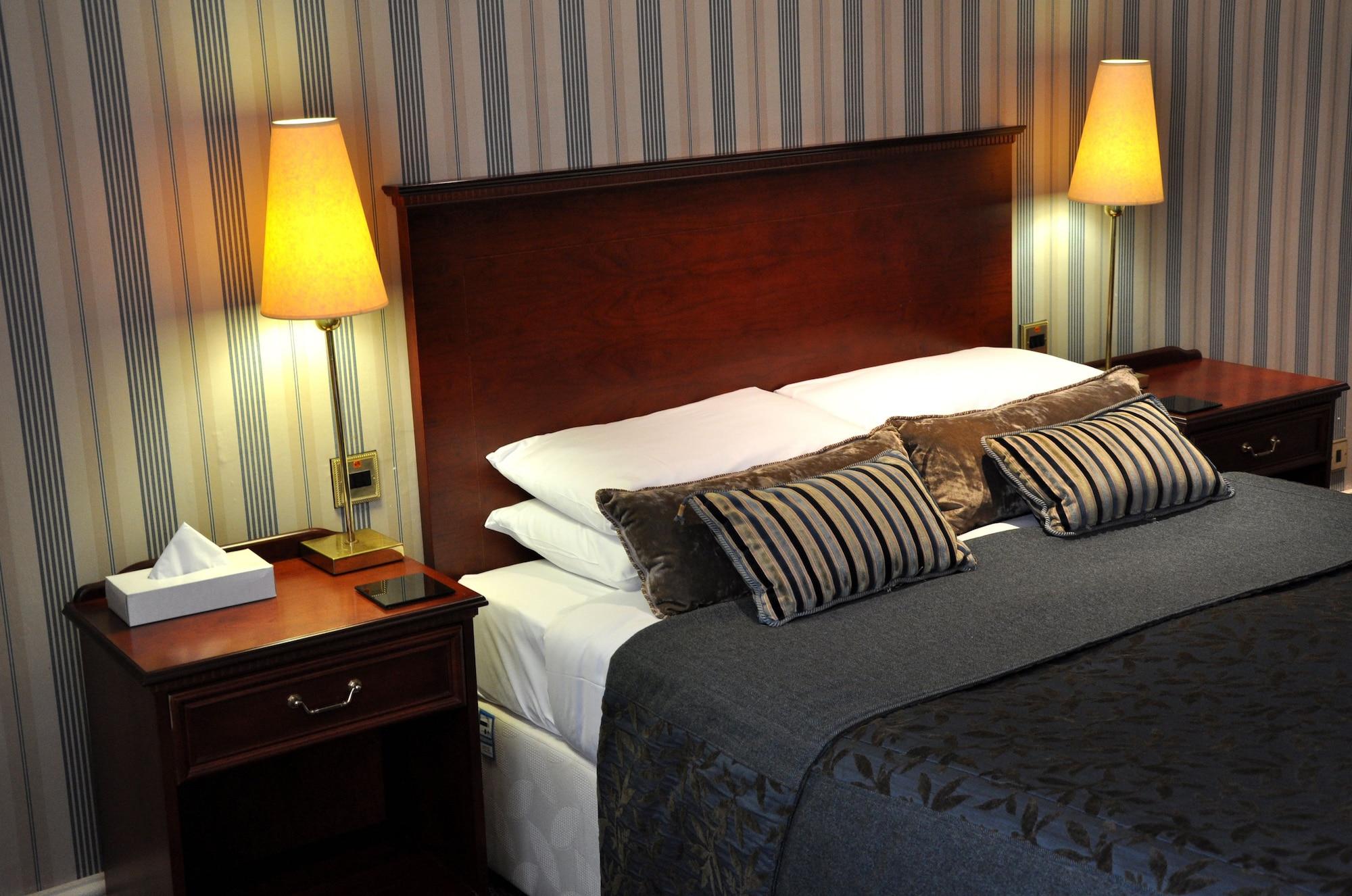 Cairn Hotel Harrogate Exteriör bild